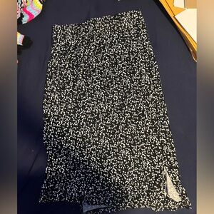 Amazon Essentials Black and White Midi Skirt